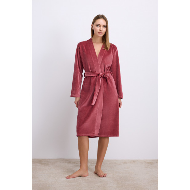 Veliūrinis chalatas...