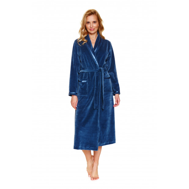 Mėlynas veliūrinis chalatas...