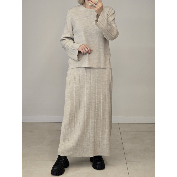 Šviesaus melanžo megzto...