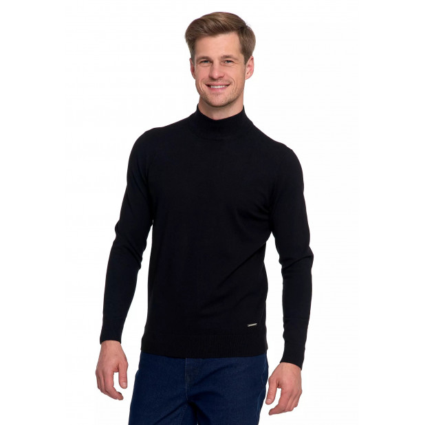 Juodas megztukas - golfas...