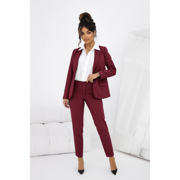 Burgundiškos spalvos...