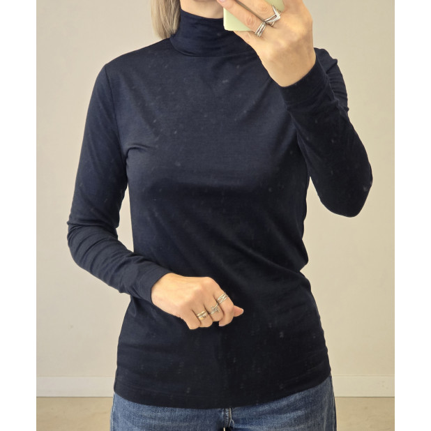 Tamsiai mėlynas pusgolfis...