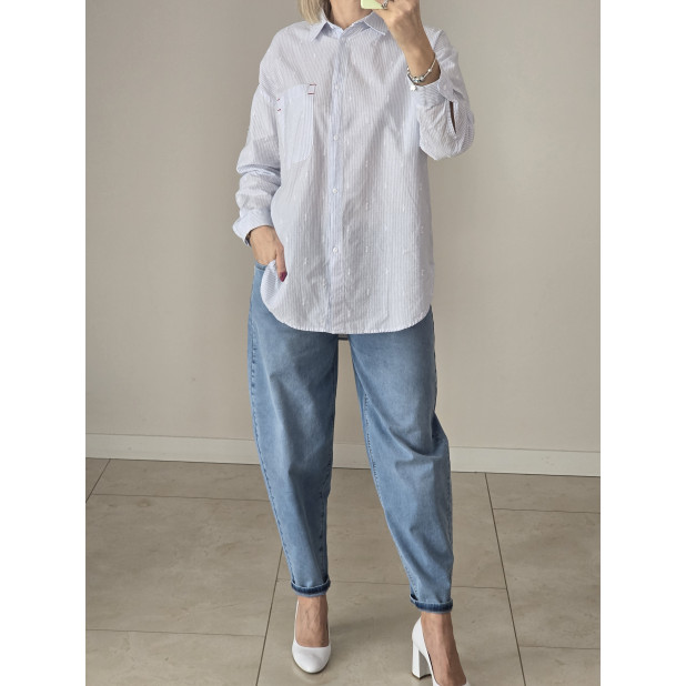 Melsvi dryžuoti marškiniai...