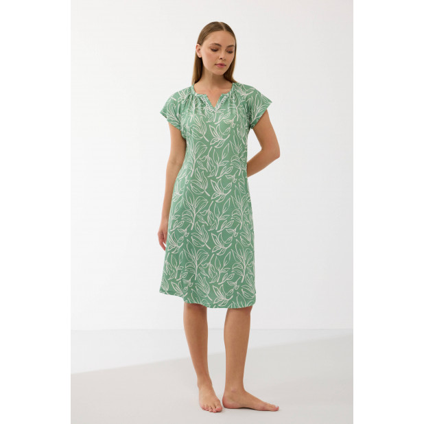 Naktiniai trumpomis...