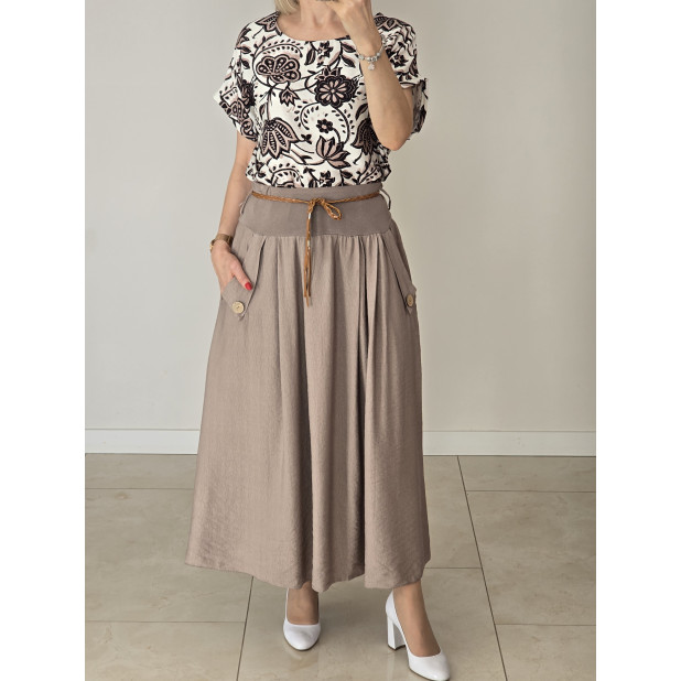 Late spalvos sijonas...